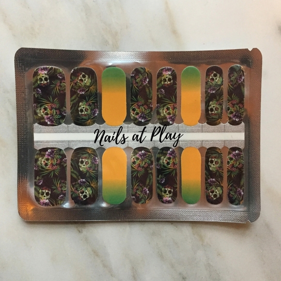 5 for $15 Nail Wraps- Jack Sparrow - Picture 2 of 5